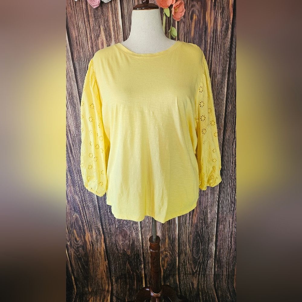 NWT St. John's Bay Eyelet Lace Sleeve Tee Plus Size 2X